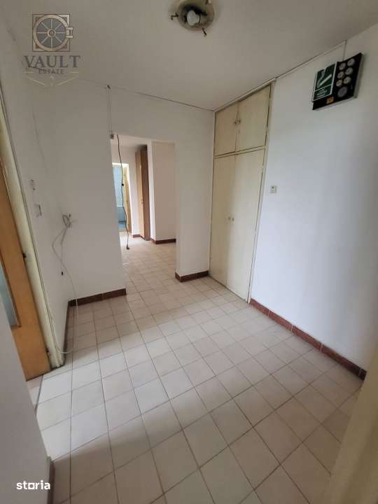 APARTAMENT 3 CAMERE-DECOMANDAT-TRAFIC GREU-ELECTROMAGNETICA-TUTUNARI