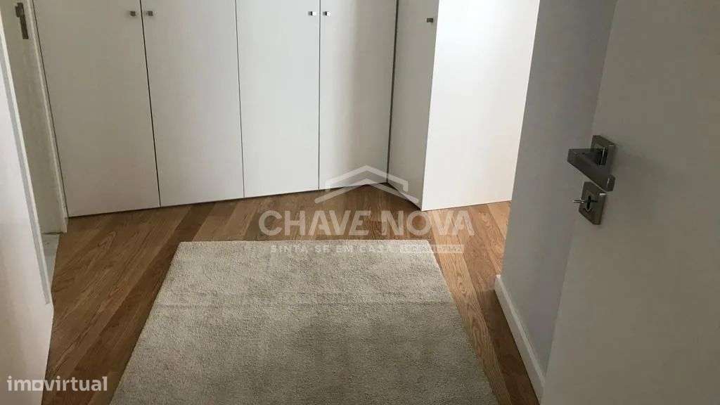 Moradia T3 Independente com Piscina – Madalena (a 1,5 km da Praia)-9