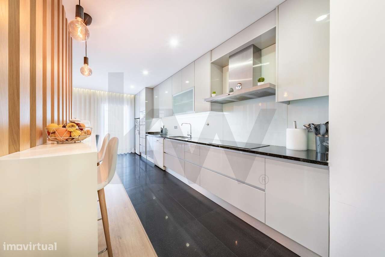 Apartamento T3 1 Totalmente Remodelado Localizado Em Ferreiros Na Ru