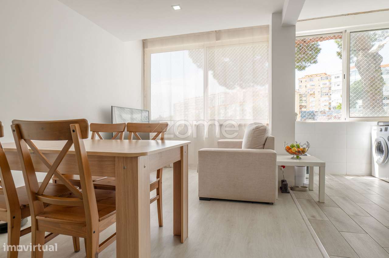 Apartamento T2 à venda em Queluz-15