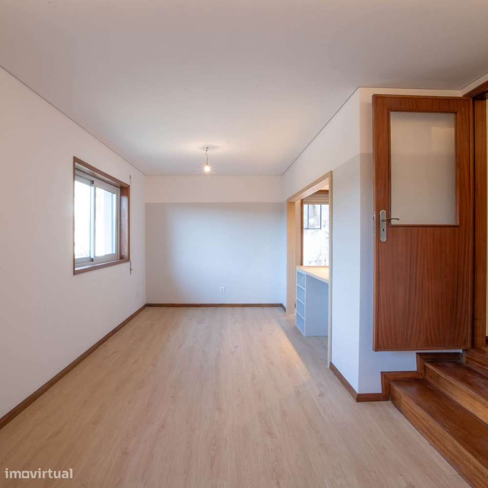 T3 totalmente renovado com terraço e BOX - Monte da VirgemSD/04710AMT-18