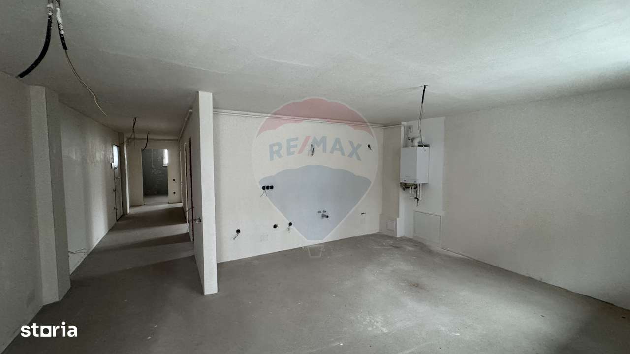 DE VÂNZARE – Apartament 3 camere, decomandat, Str. Victoriei - Imagine principală: 3/11