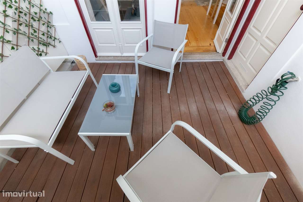 Apartamento T1  com 61m2 e Terraço Privativo próximo do metro no Porto-15