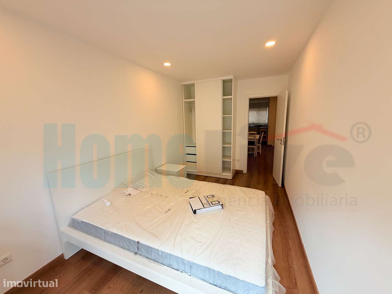 Apartamento T3 Remodelado e Mobilado no Centro de Moscavide-10