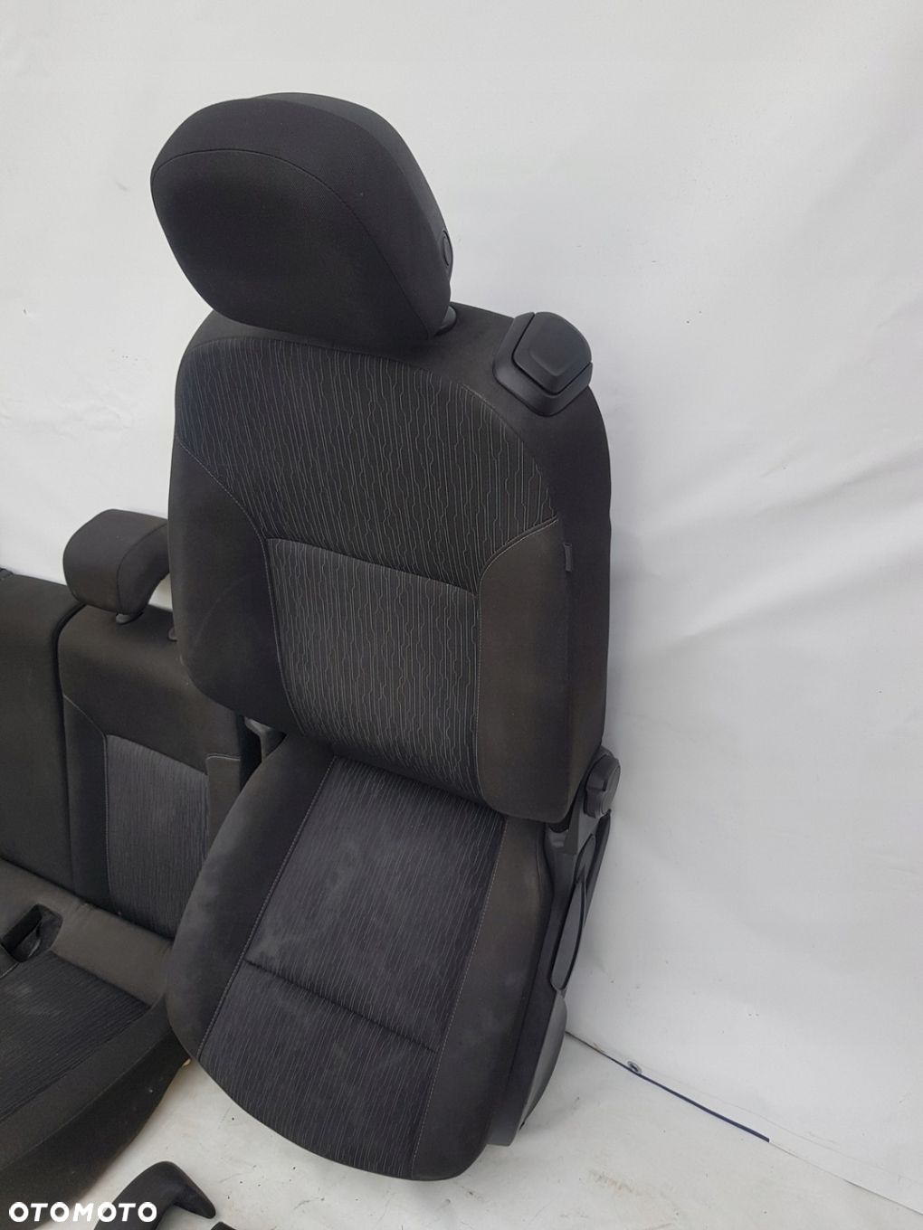fotel kanapa tapicerka Opel Astra J GTC - 7