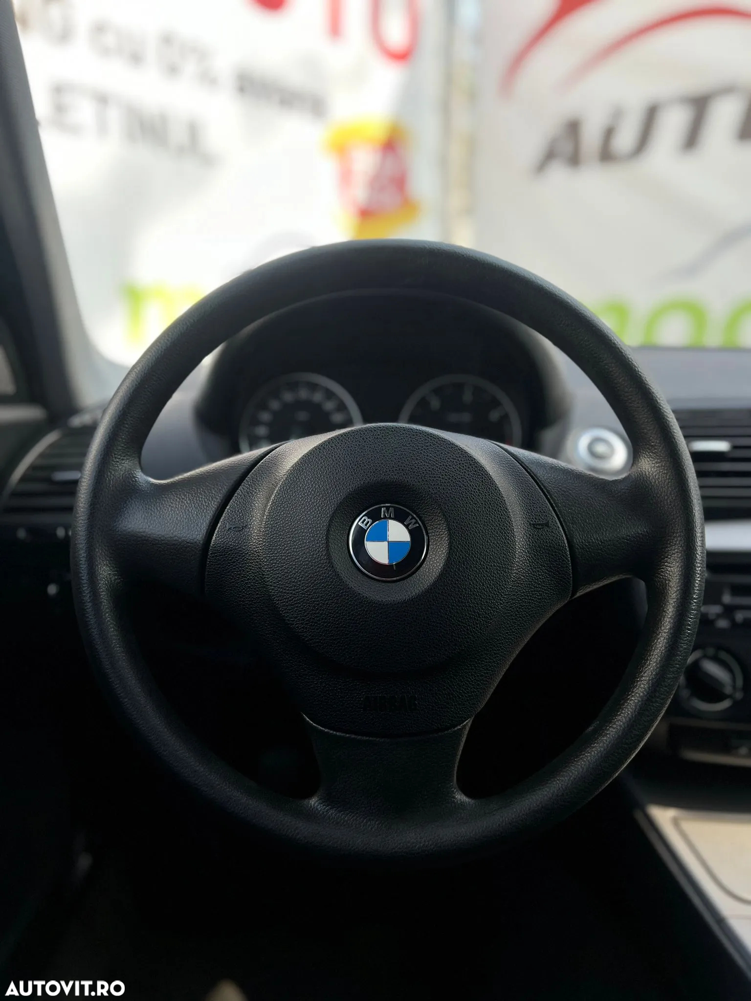 BMW Seria 1 118d - 33