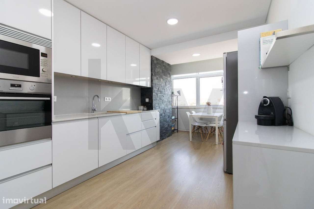 Excelente T3 mobilado para arrendamento no Lumiar - Grande imagem: 3/36