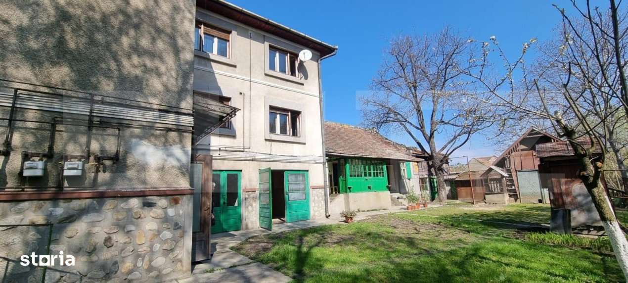 Casa P+2 cu 2 spatii comerciale la parter, in Sebes - Imagine principală: 1/8
