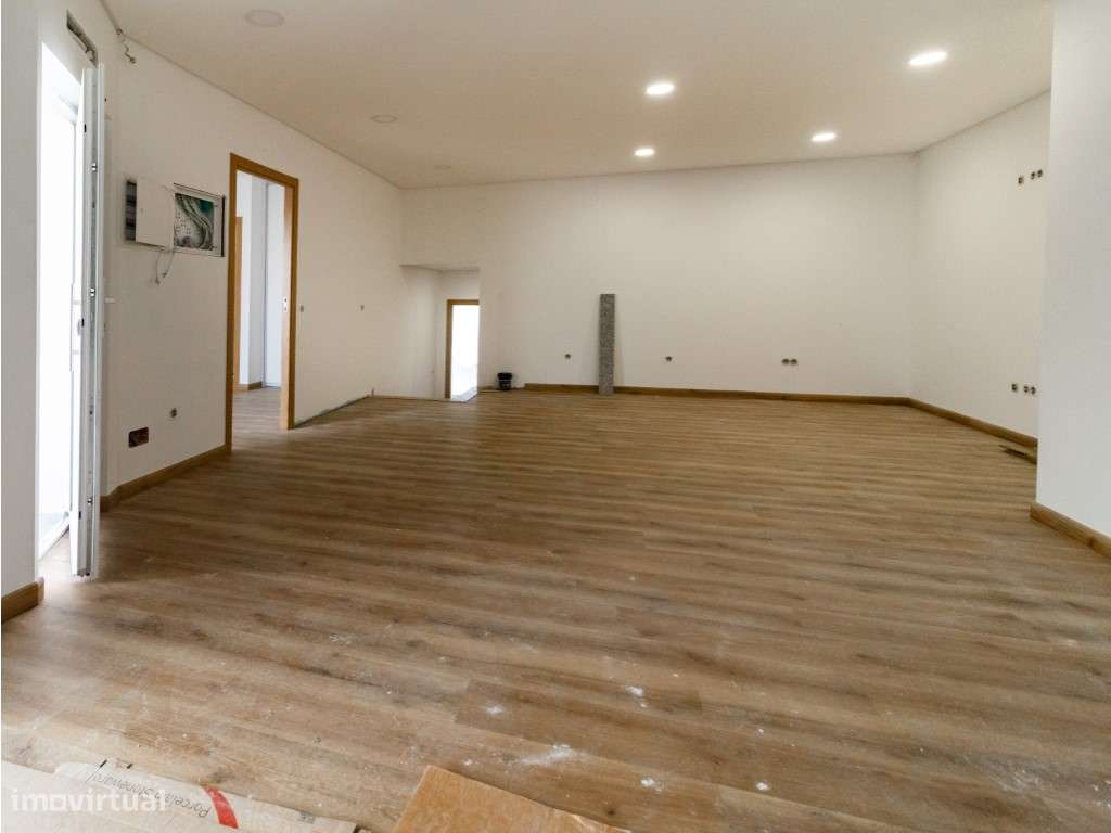 Moradia totalmente remodelada-17