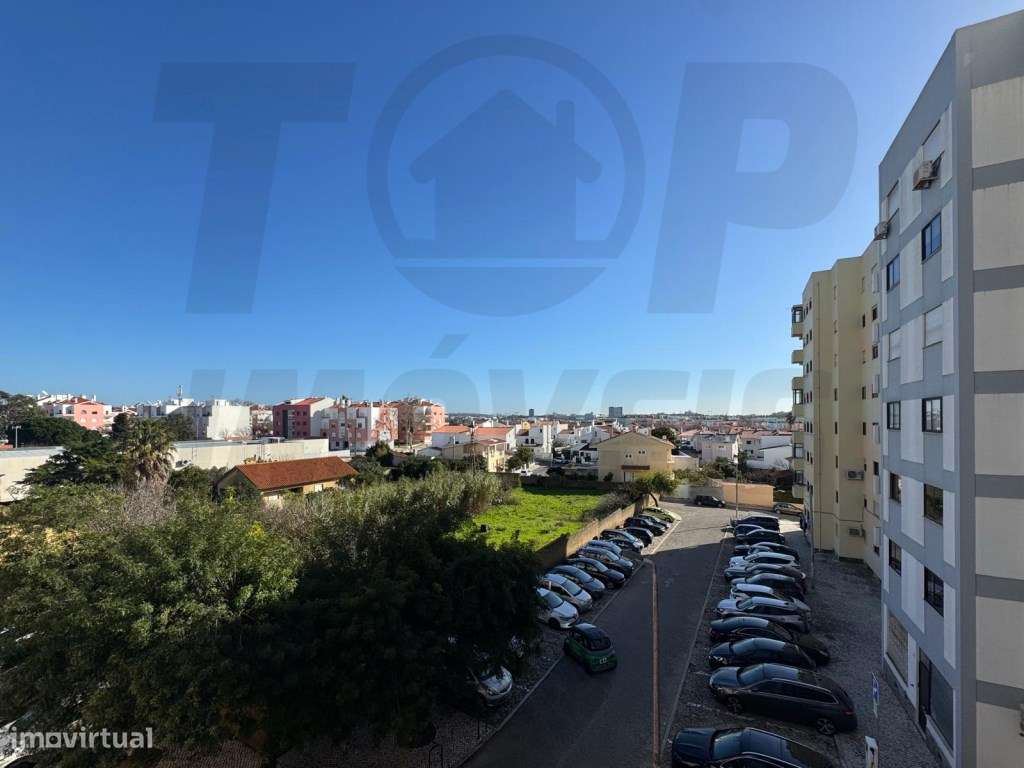 Apartamento T3 para remodelar - CARCAVELOS - 470.000€-22