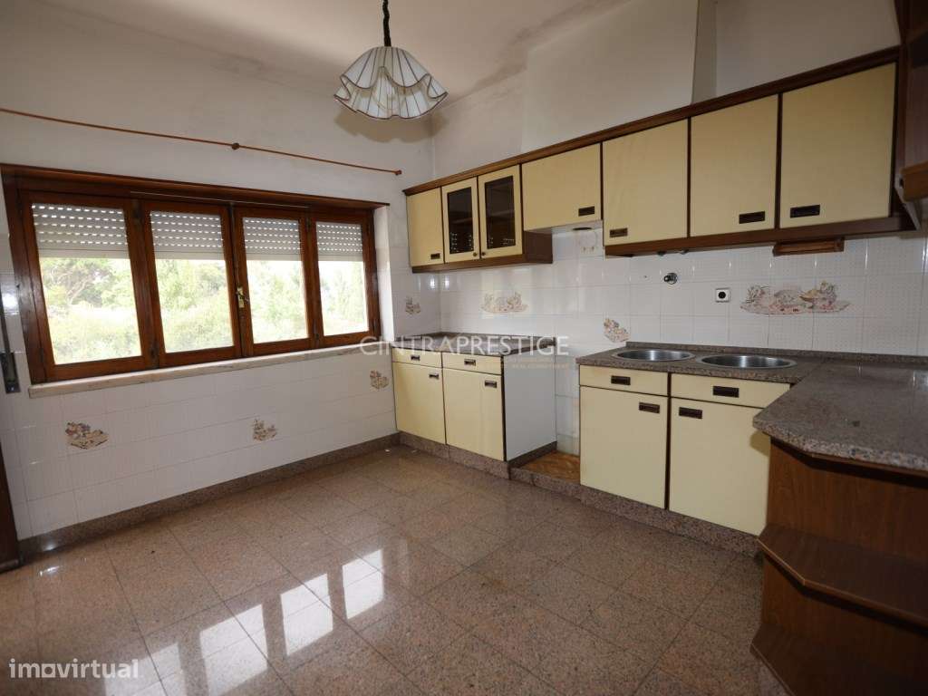 Moradia Isolada de 7 Assoalhadas em Montelavar - Sintra-11