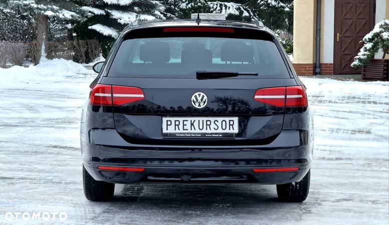 Volkswagen Passat Variant 2.0 TDI SCR DSG Comfortline - 10