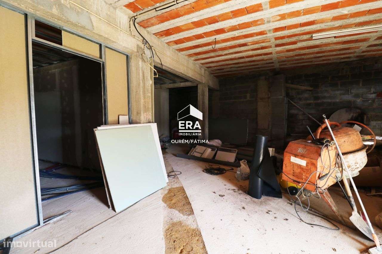 Moradia T3 em Construção perto do Olival, Ourém - Grande imagem: 5/33