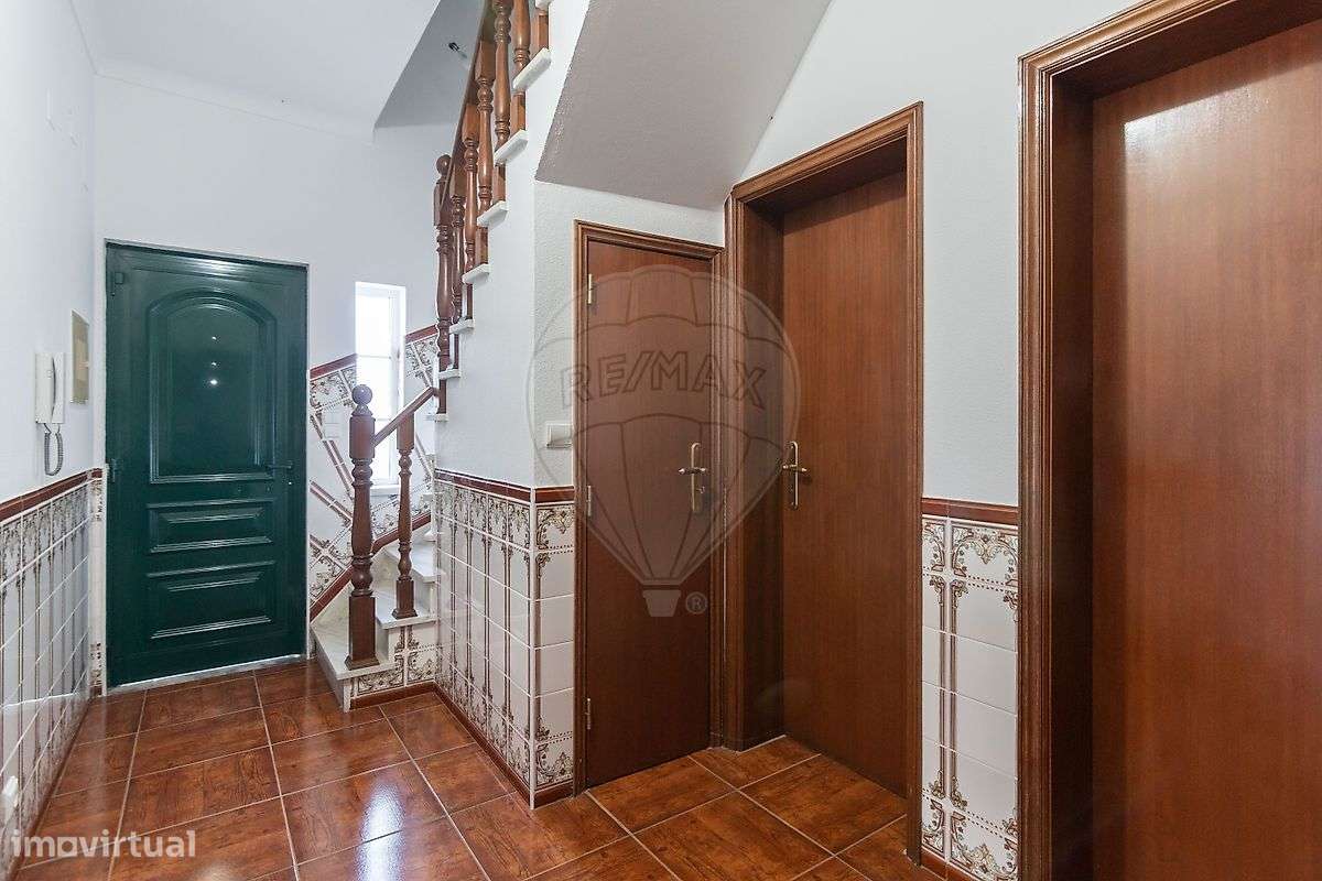 Moradia isolada T2+2 para venda na Quinta do Conde-21