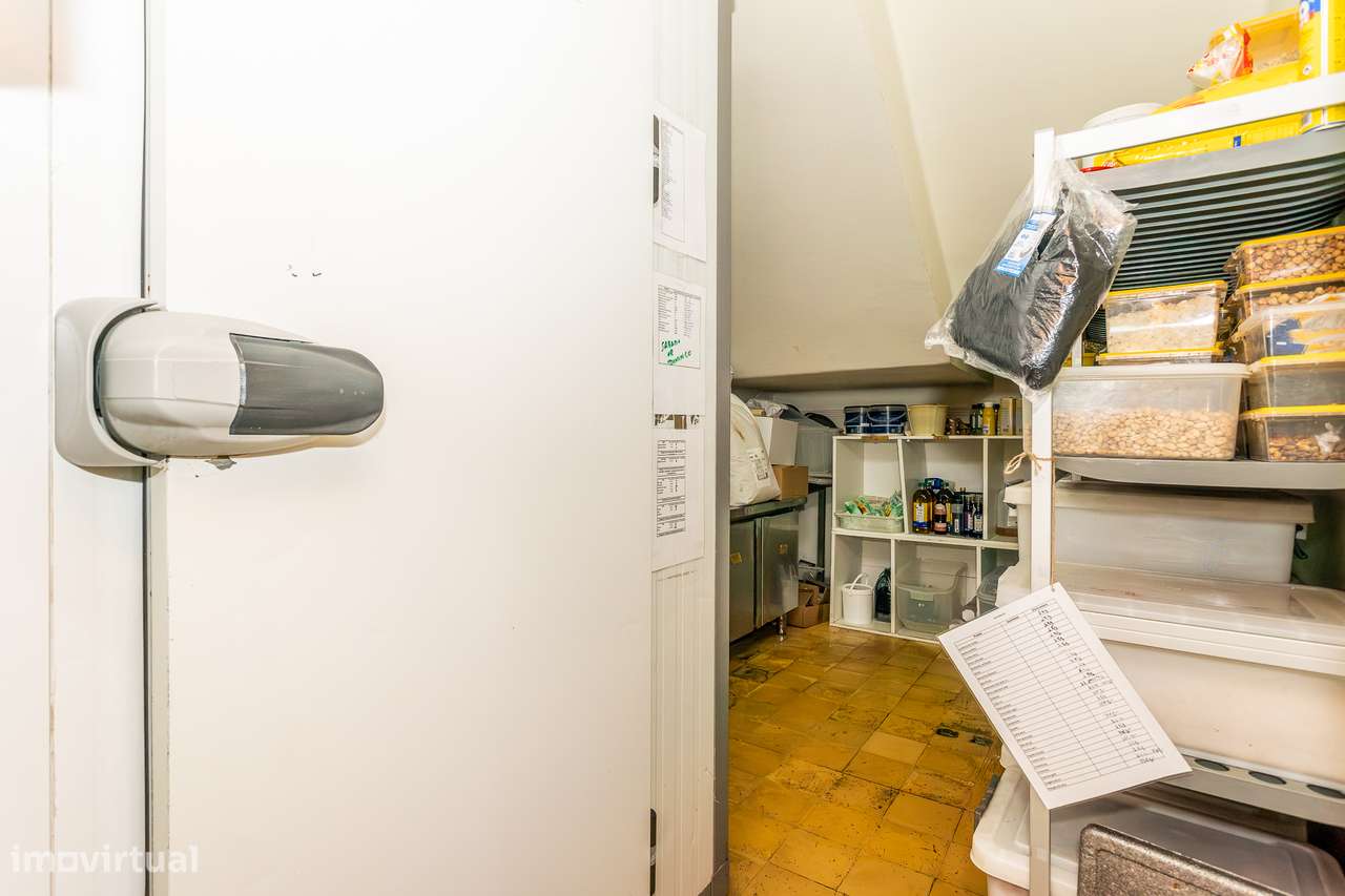 Restaurante em Alvalade | Trespasse | Esplanada | 250.000€-23