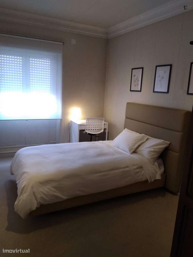 Quarto - localizado em Alvalade Lisbon - Grande imagem: 3/5