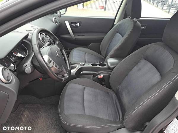 Nissan Qashqai 2.0 4x4 Visia - 9