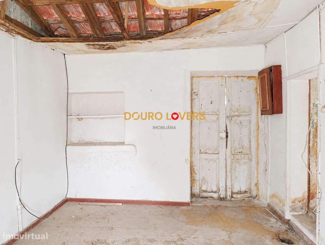 TERRENO COM 978 m2 | POTENCIAL PARA 2 MORADIAS GEMINADAS | GONDOMAR-21