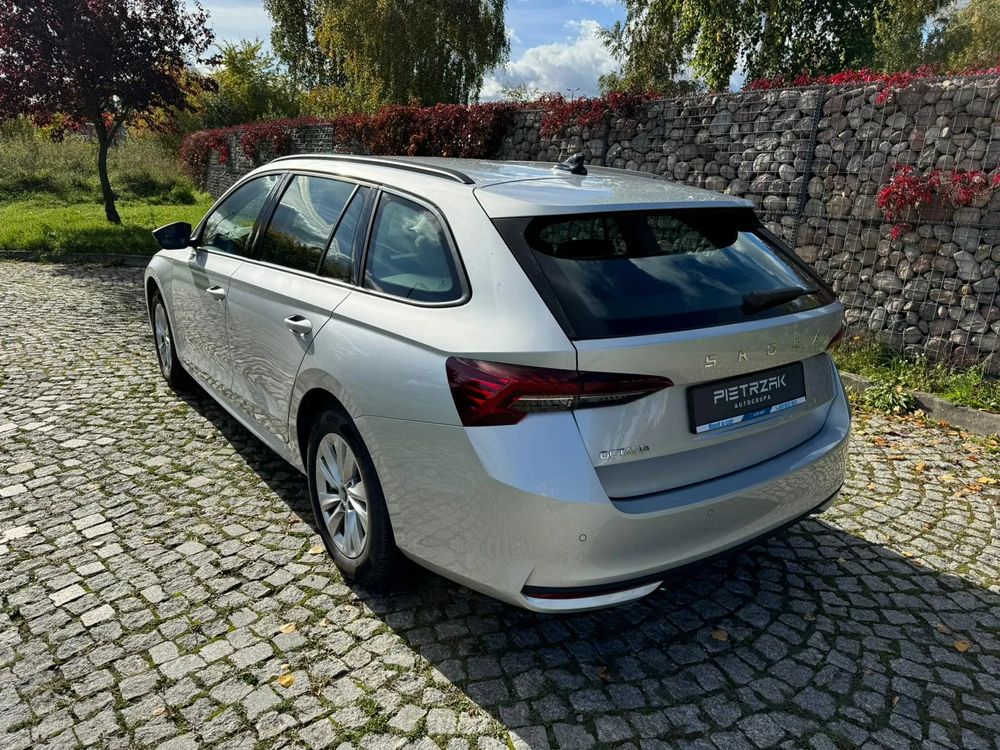 Skoda Octavia Salon Polska FV23%