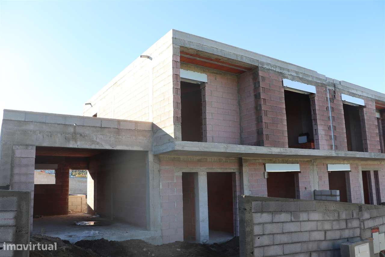 Moradia Geminada T2 Venda em Revinhade,Felgueiras - Grande imagem: 4/29