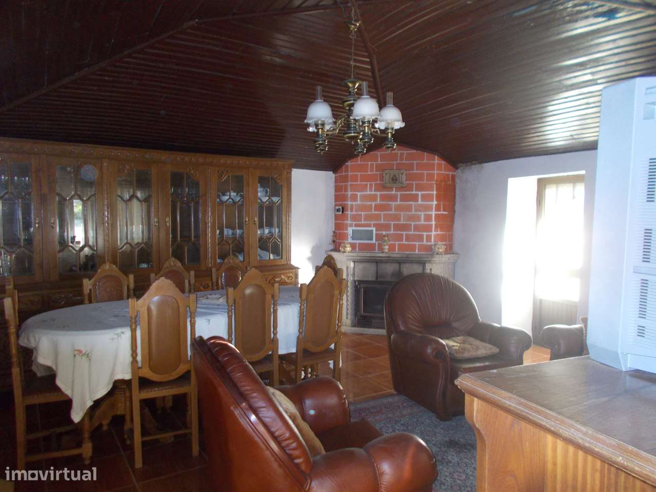 Casa e Garagem Oportunidade 15 minutos de Chaves-3