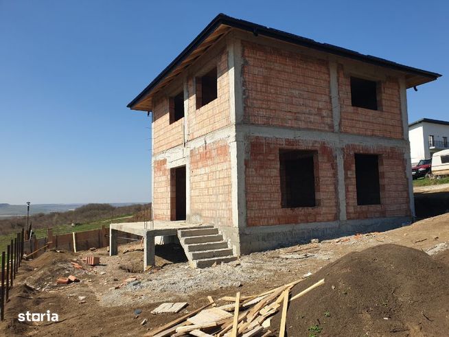 IASI – Valea Lupului – Casa individuala cu 4 camere ! Teren 410 mp-2