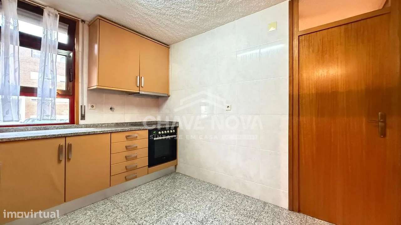 Apartamento T3 Duplex c/ Garagem Box - Monte dos Burgos, Sra da Hora - Grande imagem: 4/17
