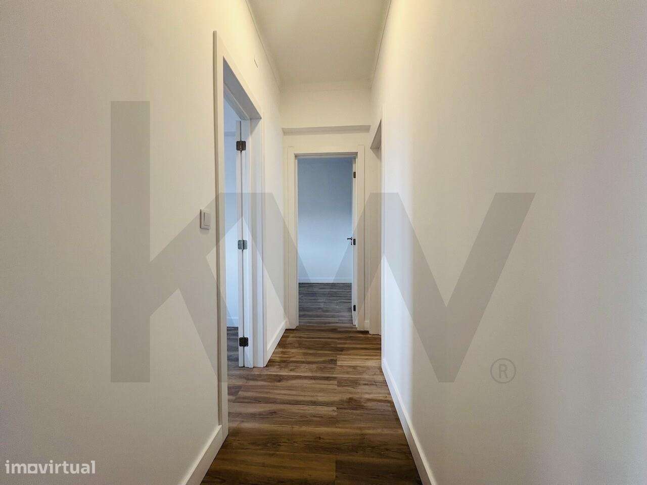 Apartamento totalmente renovado no centro do Montijo 1º andar-20