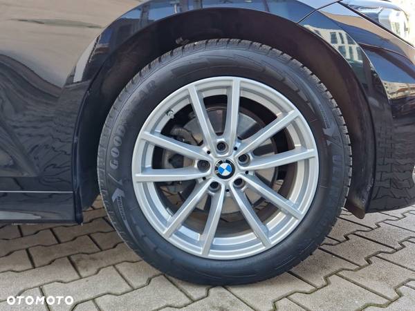 BMW Seria 3 - 24