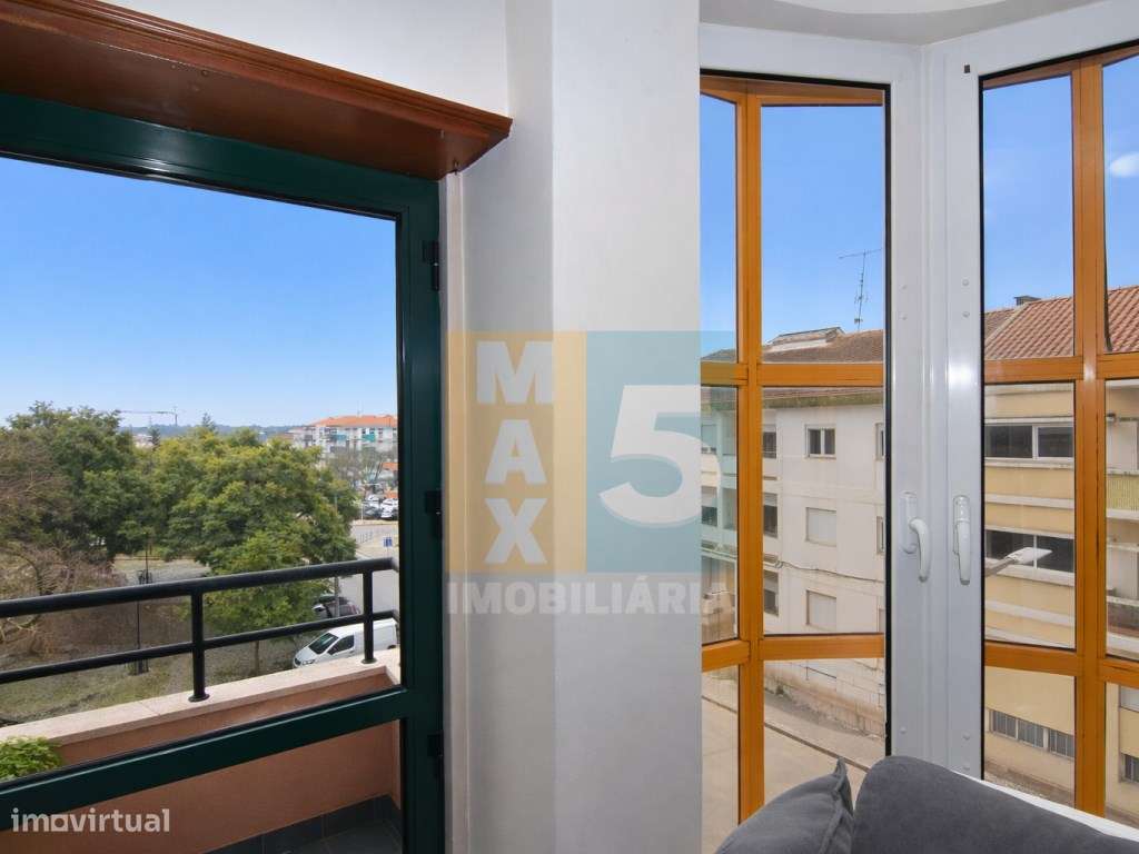 T3 com garagem, varandas e arrecadação - Centro Tomar-3