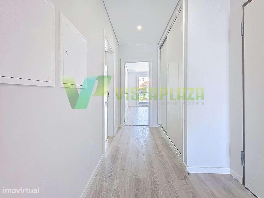 Apartamento T2 em Alvor com Terraço Privativo e Vista Ria de Alvor-7