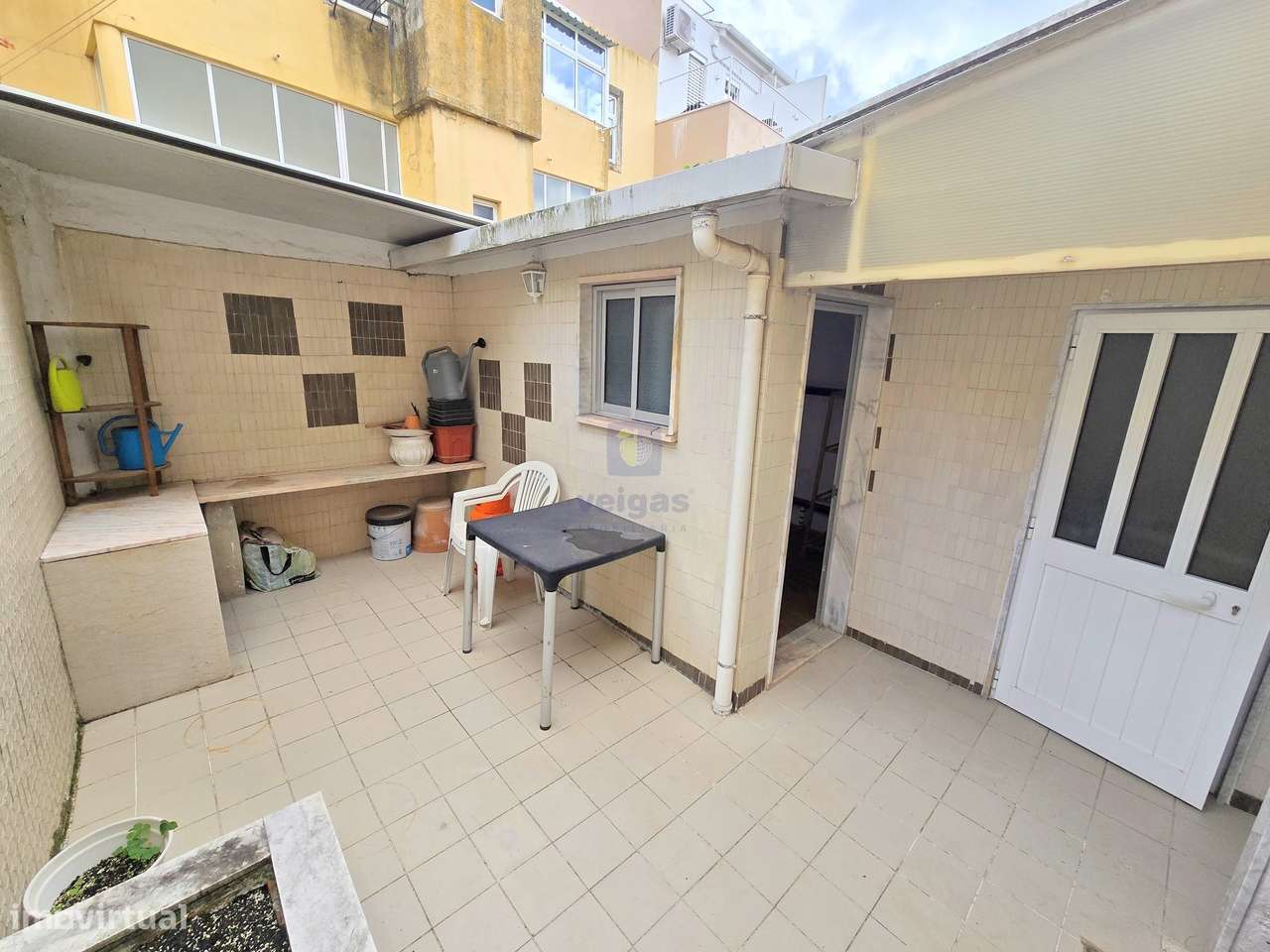 T2 com Terraço na Penha de França-17