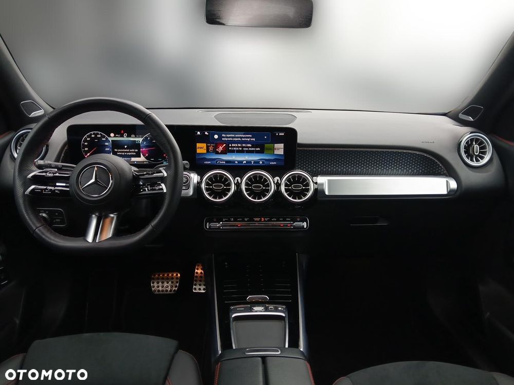 220 4matic 190KM Pakiet AMG Premium Distronic HAK 7os. Burmester FV23%