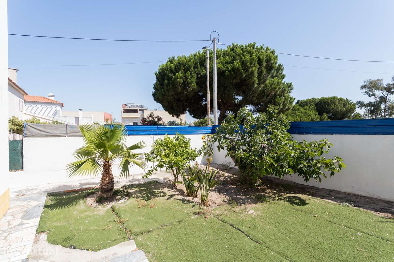 T3 com Terraço para Arrendamento em Palhais