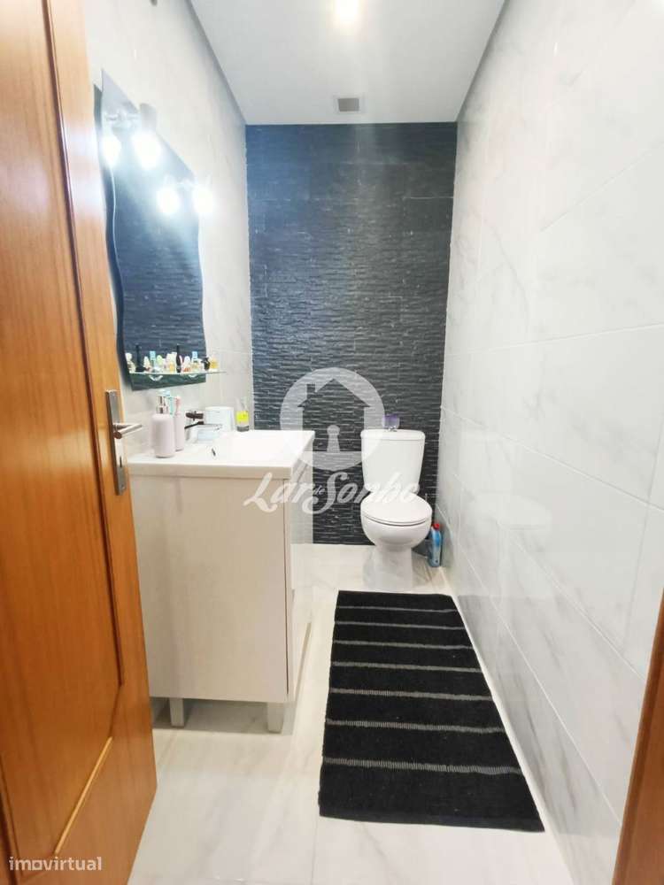 Apartamento T3 na Rua da Ferraria, Rio Tinto (Gondomar)-9
