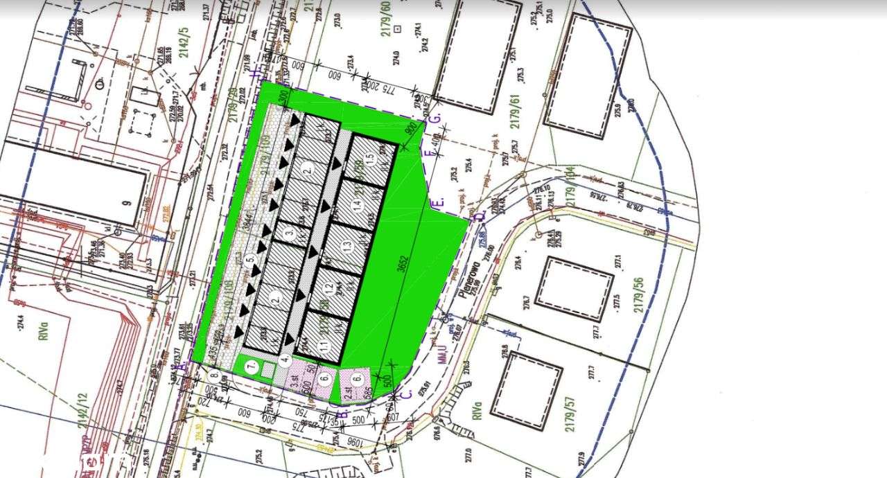 Budynek w zabudowie szeregowej z ogródkiem-13