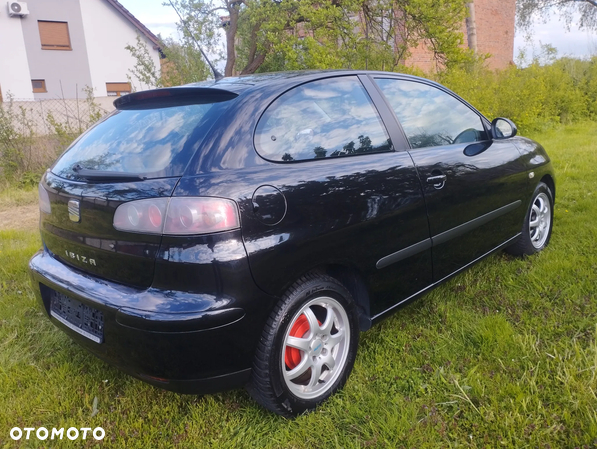 Seat Ibiza SC 1.4 16V Sport - 3