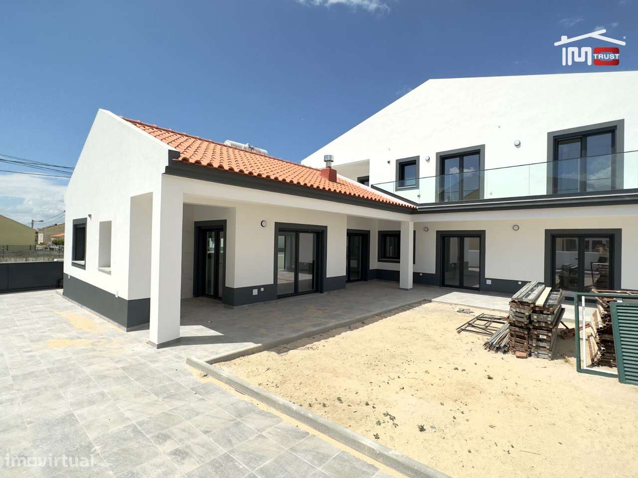 Incrível Moradia T4+1 - Com 601M2 de Terreno-7