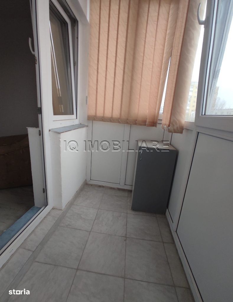 Apartament cu 3 camere, etaj intermediar, centrala termica, AC