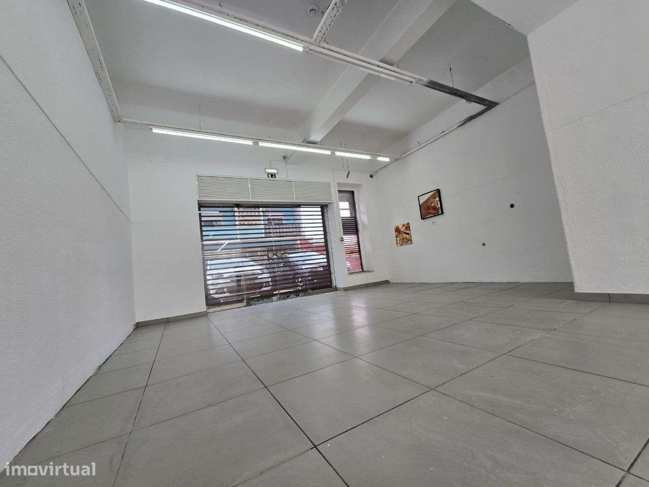 loja  com aprx.300 metros Almada com rendimento - Grande imagem: 5/14
