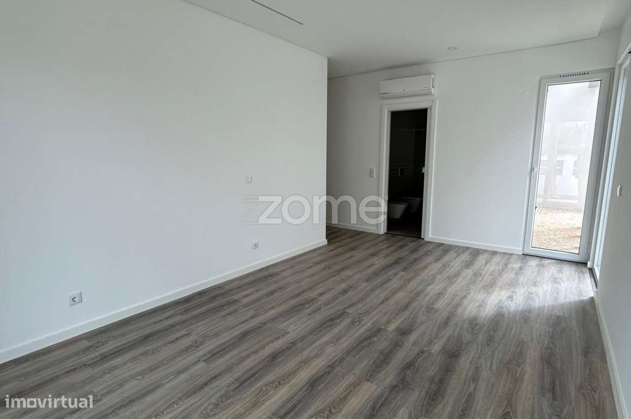 Moradia T4 Térrea em lote de 527m2 - Azeitão-27