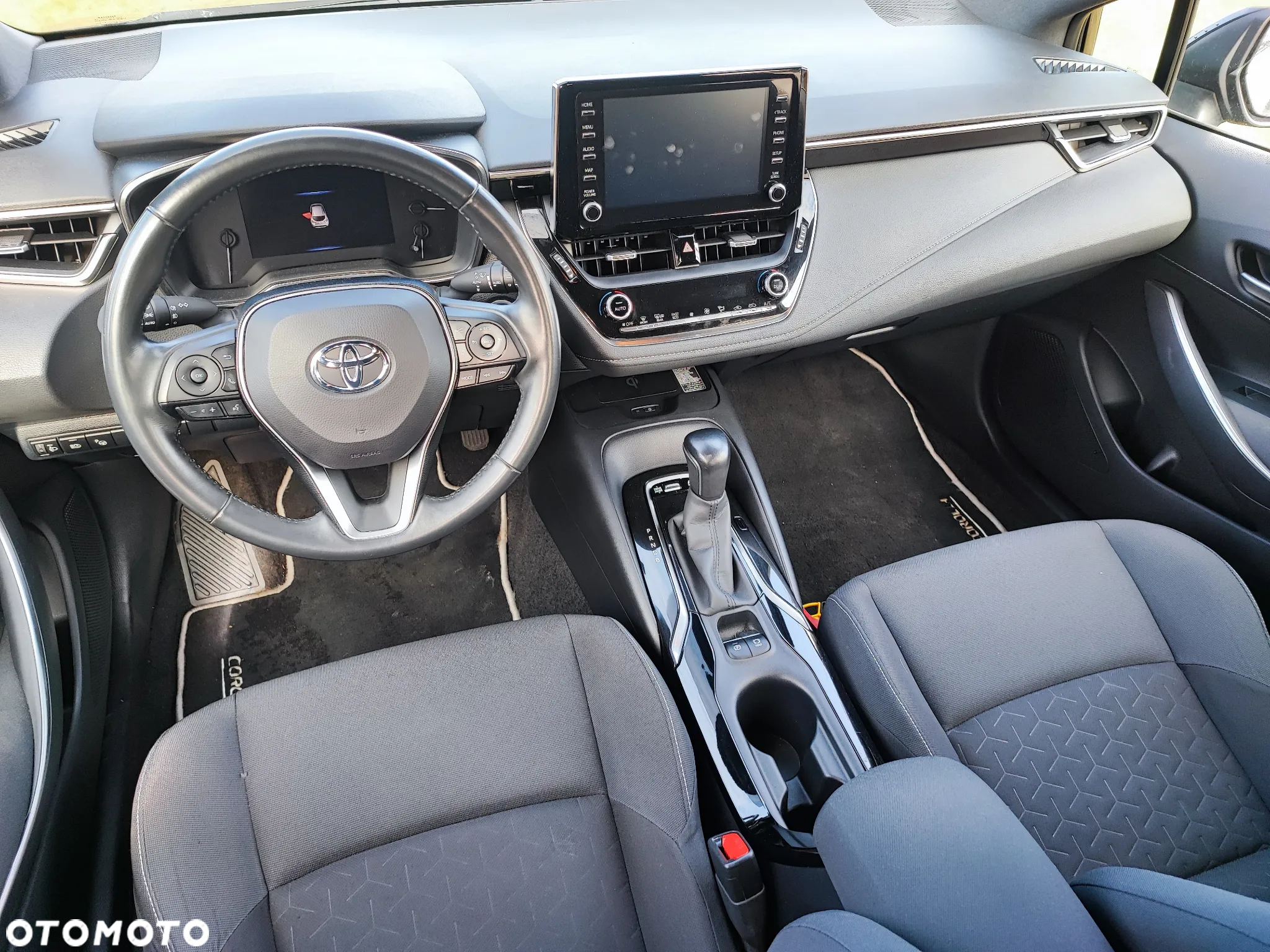 Toyota Corolla 1.8 Hybrid Comfort - 11