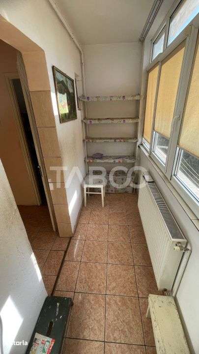 Apartament de vanzare 2 camere cu vedere la munte etaj 4 Vasile Aaron - Imagine principală: 5/7