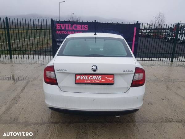 Skoda RAPID 1.4 TDI DSG Style - 13