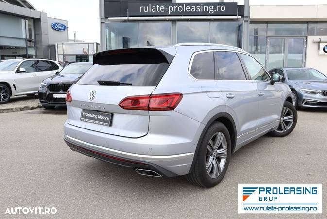 Volkswagen Touareg - 2