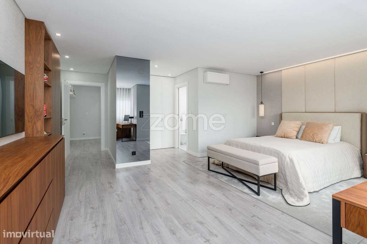 Luxuosa Penthouse T4 - Grande imagem: 2/60