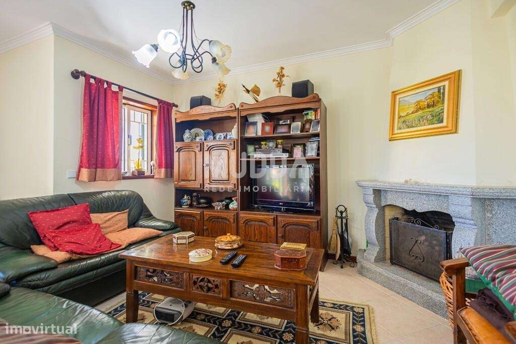 Moradia T4 à venda em Mataduços, Esgueira, Aveiro – Espaço, Conforto e-23