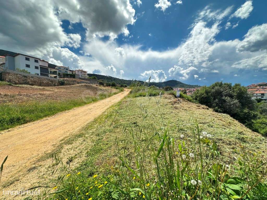 Magnifico lote com 408 m2 para construção situado numa zona habitac... - Grande imagem: 5/16