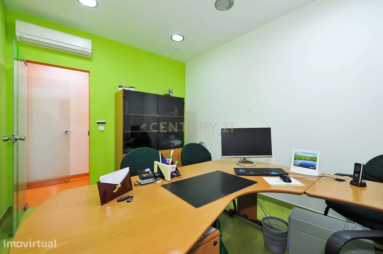 Clínica Dentária à Venda – Oportunidade Imperdível para Profissionais - Grande imagem: 2/15