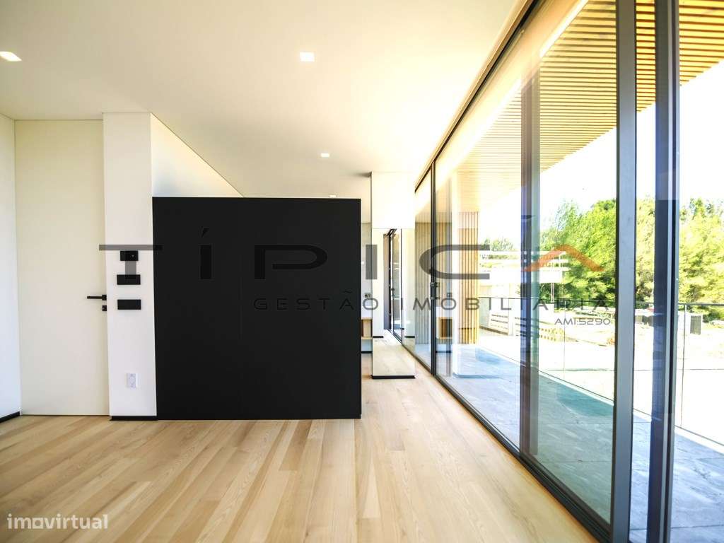 Moradia LUXO Condomínio Privado-24